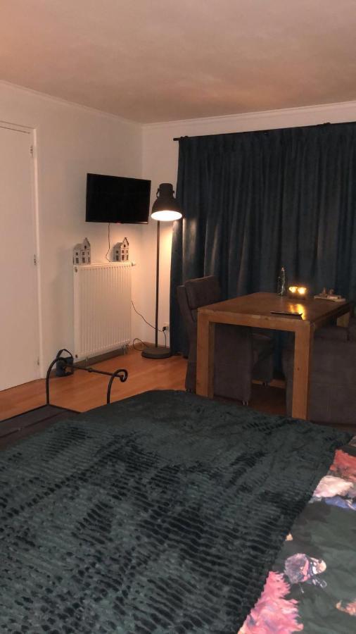 Grutsk Op 12 Bed & Breakfast Драхтен Екстериор снимка