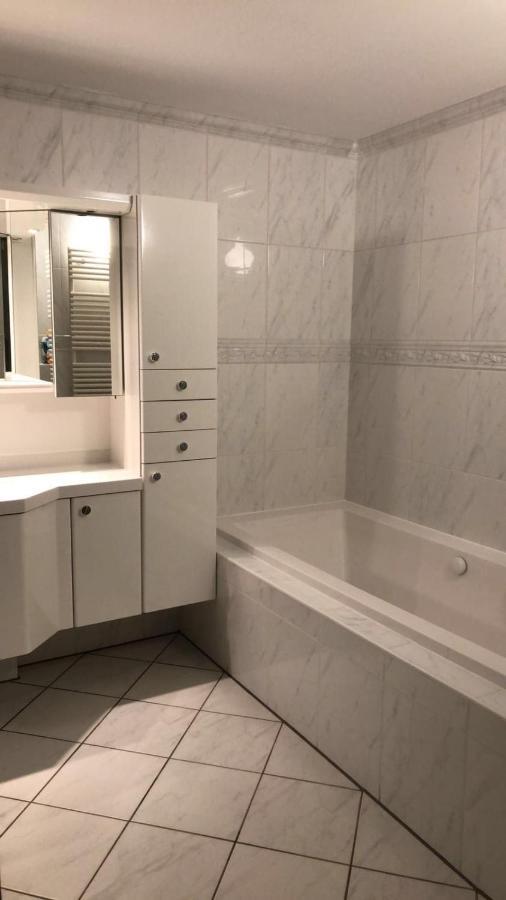 Grutsk Op 12 Bed & Breakfast Драхтен Екстериор снимка