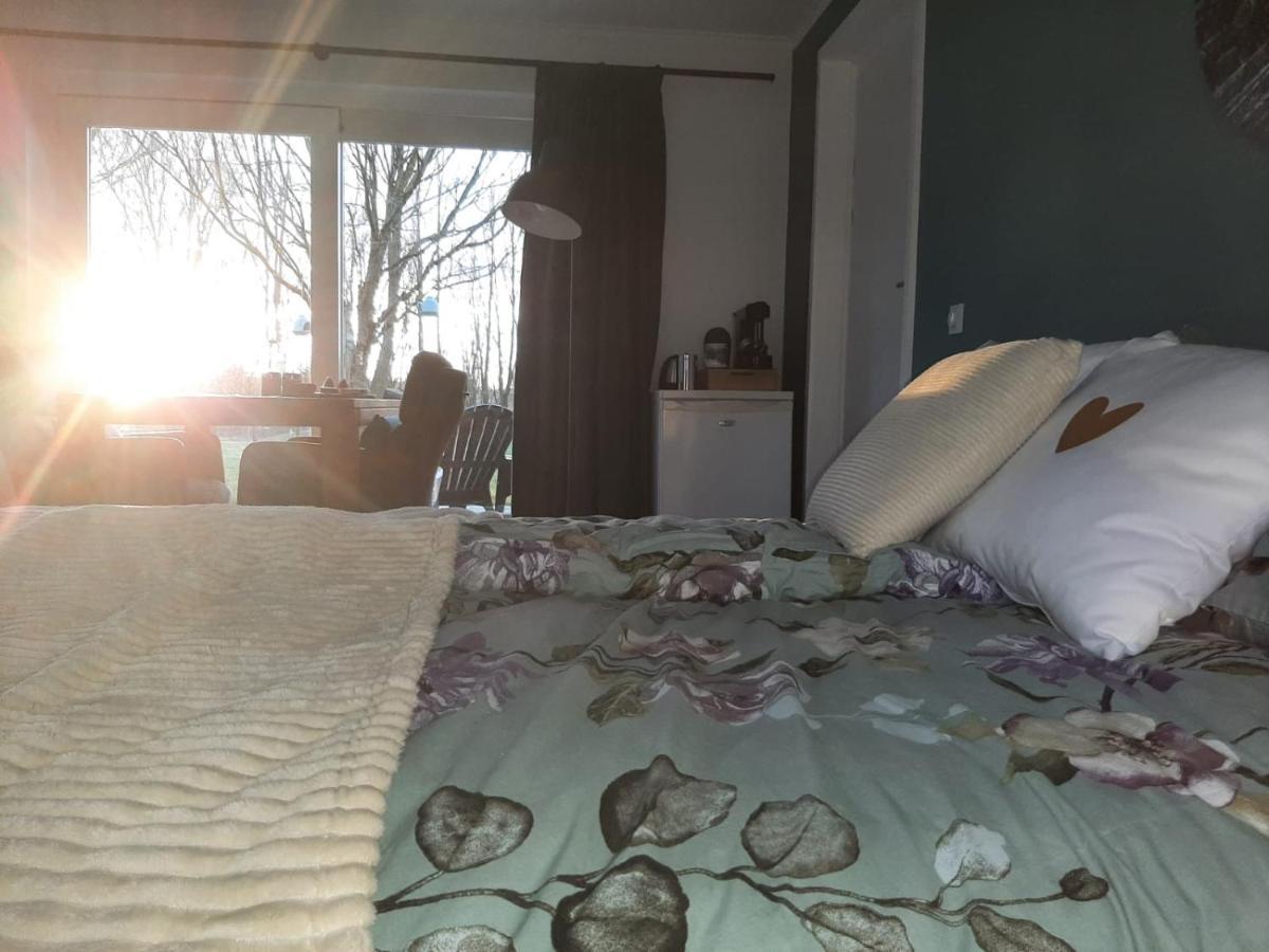 Grutsk Op 12 Bed & Breakfast Драхтен Екстериор снимка