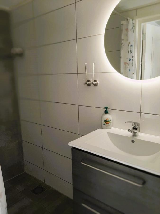 Grutsk Op 12 Bed & Breakfast Драхтен Екстериор снимка