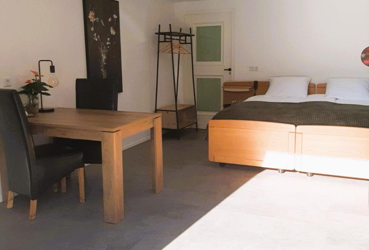Grutsk Op 12 Bed & Breakfast Драхтен Екстериор снимка